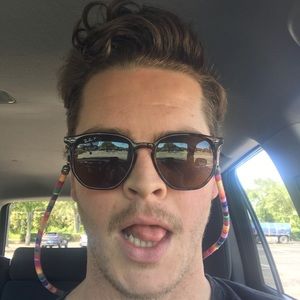 Meet your Posher, Steven